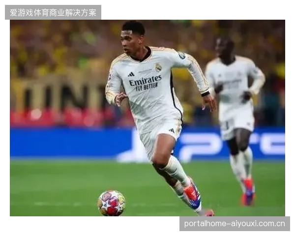 裘德·贝林厄姆凭借其在皇马的核心地位，基本锁定英格兰队前腰首发，主导球队进攻组织